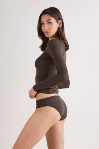 Baumwoll- und Spitzenhöschen