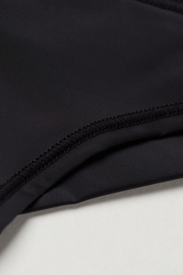 Brazilian-Slip aus Ultralight Microfiber Brazilian-Slip aus Ultralight Microfiber