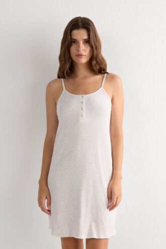 Chic Comfort Nachthemd mit dünnen Trägern