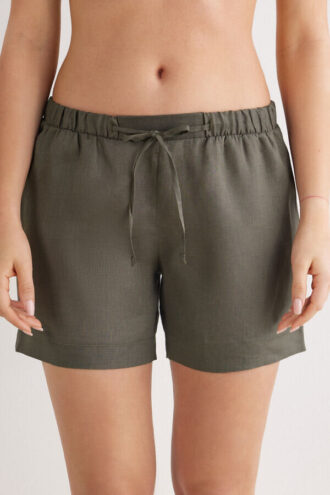 Die Shorts aus reinem Leinen