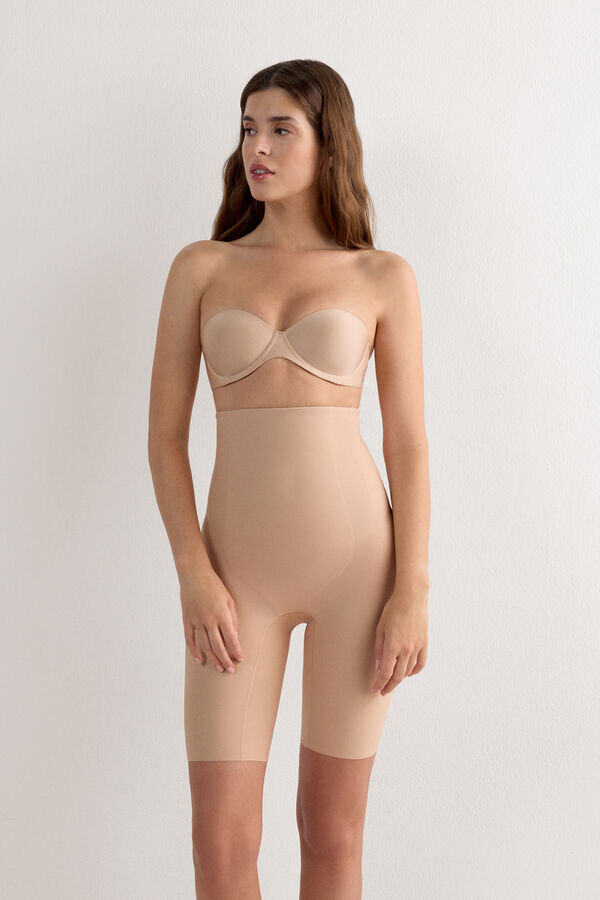 Formende Shorts aus nahtloser Mikrofaser Formende Shorts aus nahtloser Mikrofaser