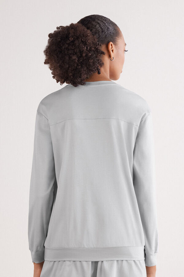 Hochwertiges Baumwoll-Langarm-Oberteil aus Baumwolle Hochwertiges Baumwoll-Langarm-Oberteil aus Baumwolle