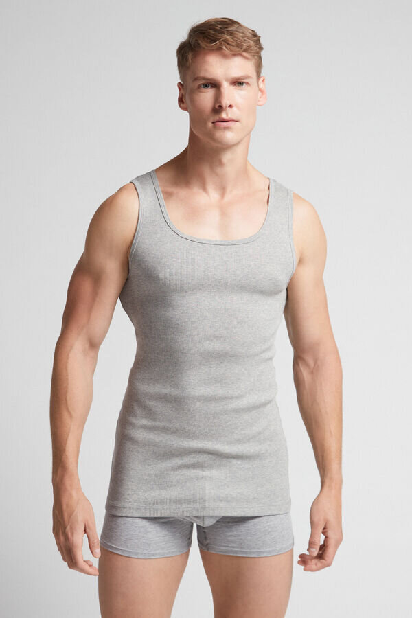 Hochwertiges Baumwoll-Tanktop mit Rippstrick Hochwertiges Baumwoll-Tanktop mit Rippstrick