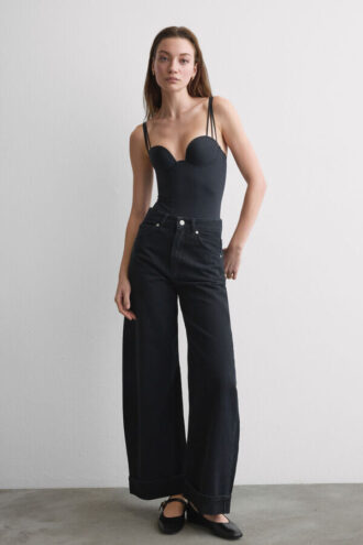 Ilenia Body aus Ultralight Microfiber