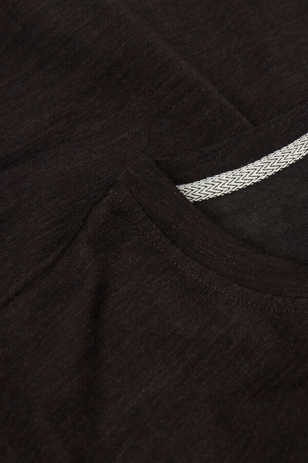 Kurzarm-T-Shirt aus Stretch-Merinowolle Kurzarm-T-Shirt aus Stretch-Merinowolle