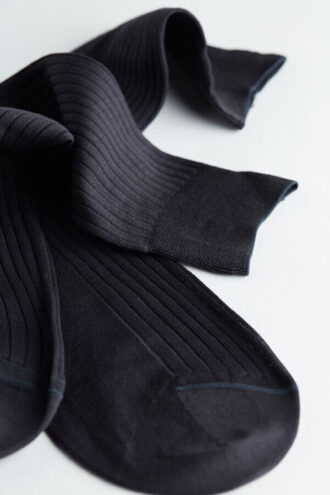 Kurze gerippte Socken aus ägyptischer Baumwolle