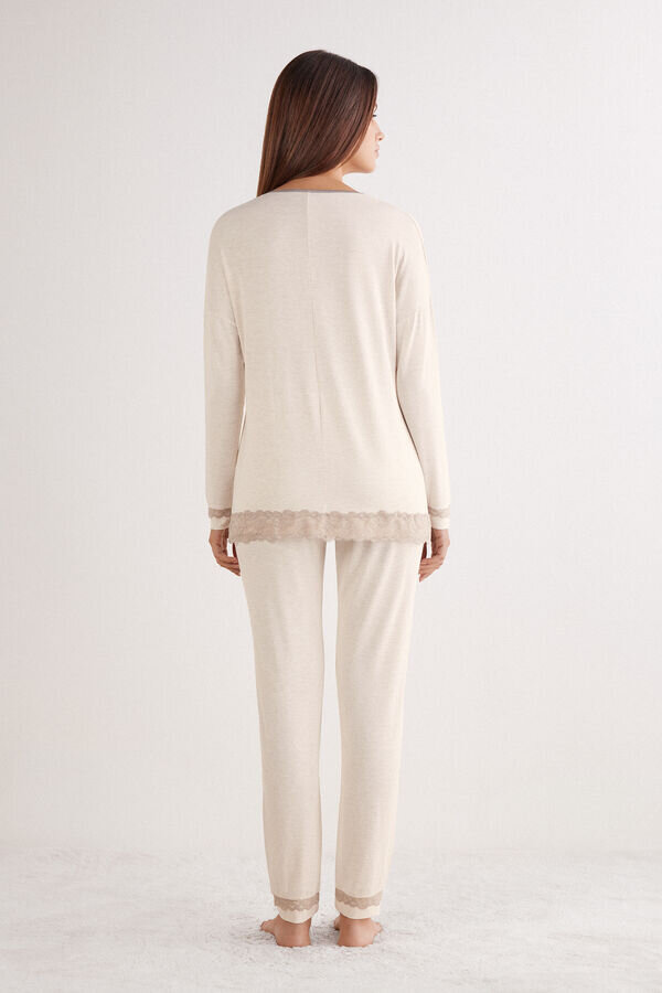 Lange Pyjamas mit Spitzenbesatz aus Modal Lange Pyjamas mit Spitzenbesatz aus Modal