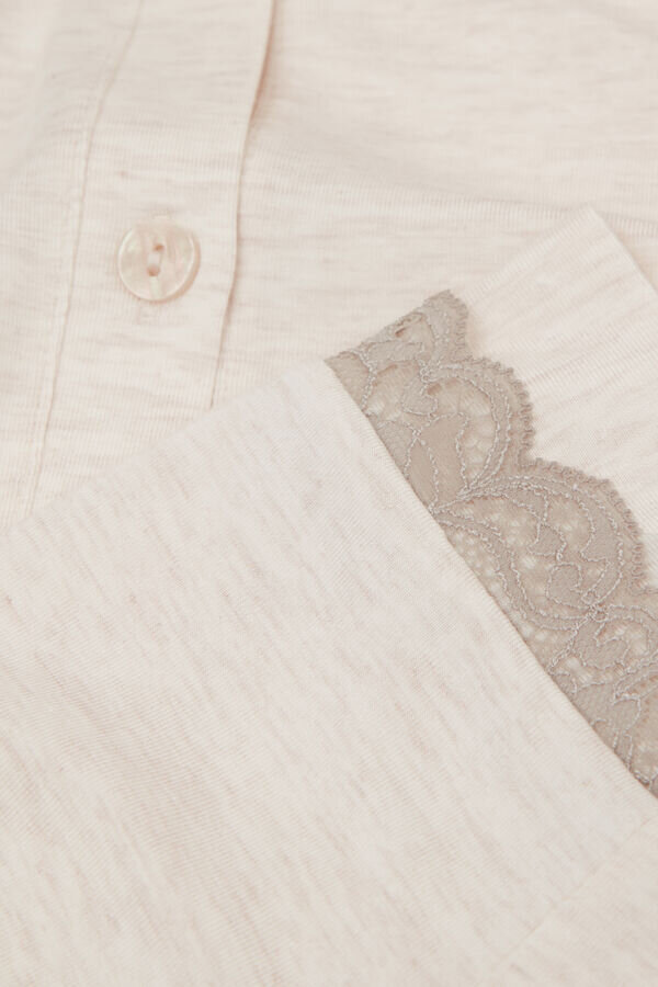 Lange Pyjamas mit Spitzenbesatz und Knöpfen aus Modal Lange Pyjamas mit Spitzenbesatz und Knöpfen aus Modal