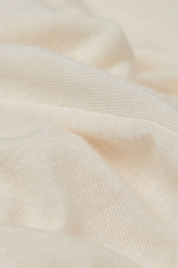 Langärmliges Oberteil mit Rundhalsausschnitt aus ultraleichtem Modal mit Kaschmir Langärmliges Oberteil mit Rundhalsausschnitt aus ultraleichtem Modal mit Kaschmir