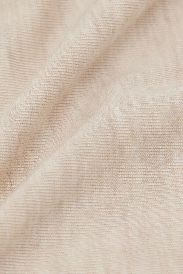 Modal-Kaschmir-Top mit hohem Kragen Modal-Kaschmir-Top mit hohem Kragen