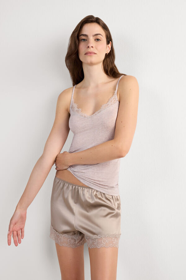Modal Ultralight Cashmere Blend Top mit Spitze Modal Ultralight Cashmere Blend Top mit Spitze