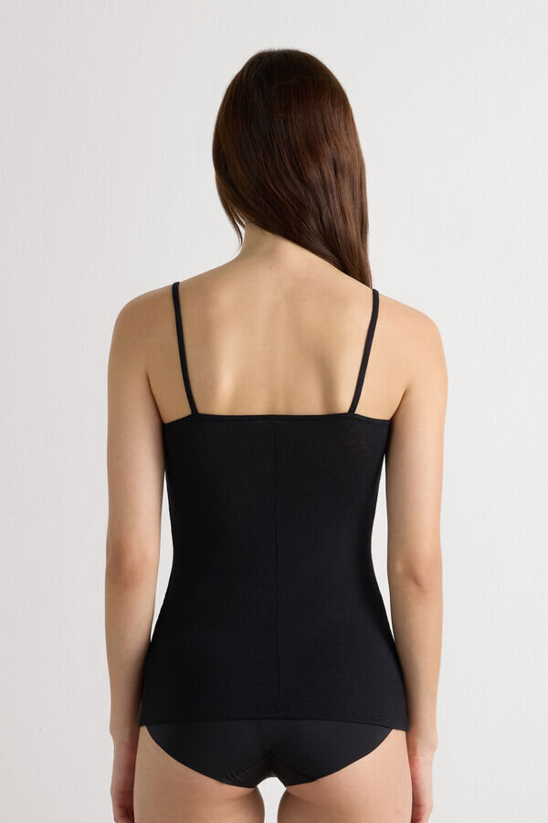 Modal Ultralight Cashmere Blend Top mit Spitze Modal Ultralight Cashmere Blend Top mit Spitze