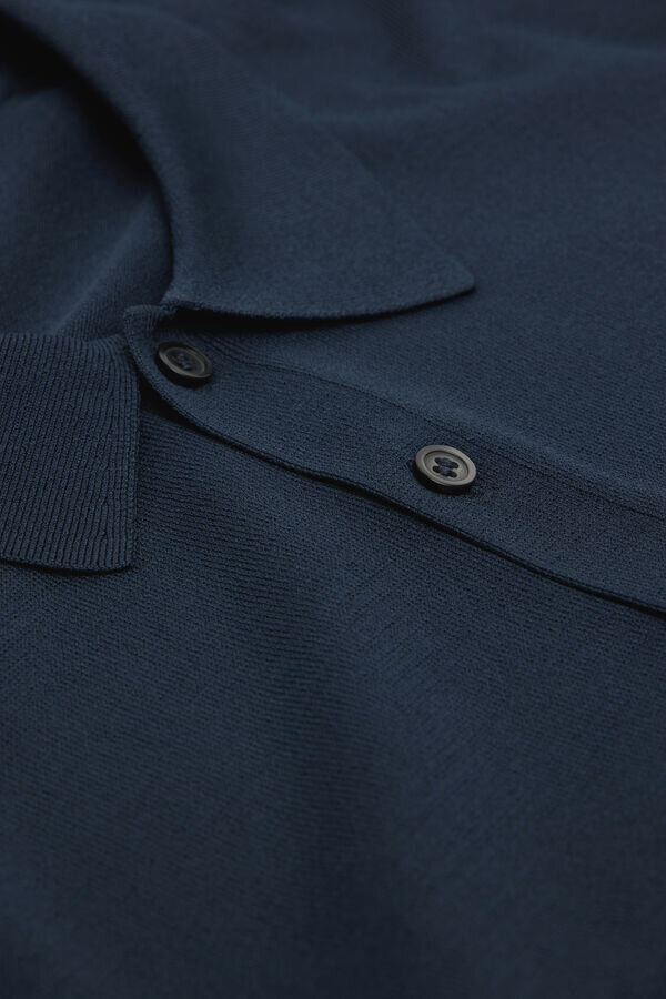 Polo aus Viskose und Nylon Polo aus Viskose und Nylon