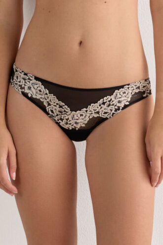 Pretty Flowers Brazilian