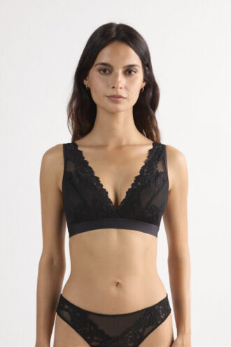 Pretty Flowers Lara Triangle Bra