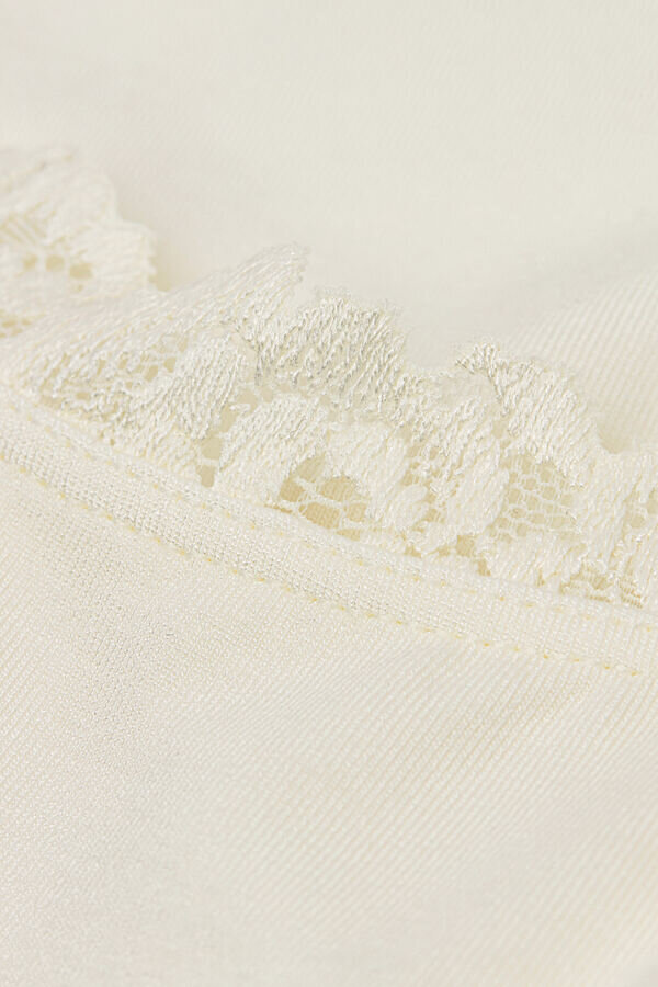 Pretty Flowers Modal Slip Pretty Flowers Modal Slip