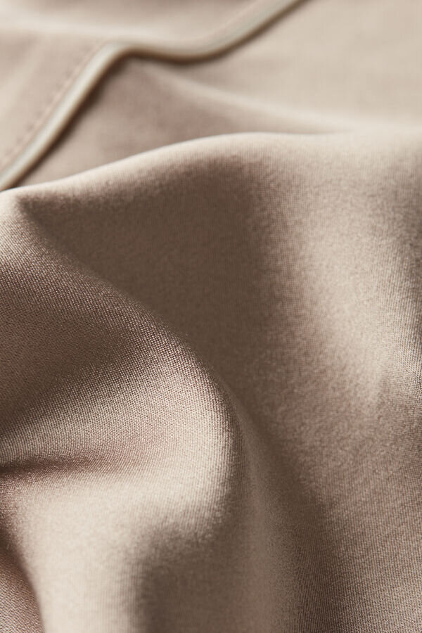 Seidenshorts mit Paspelierung Seidenshorts mit Paspelierung