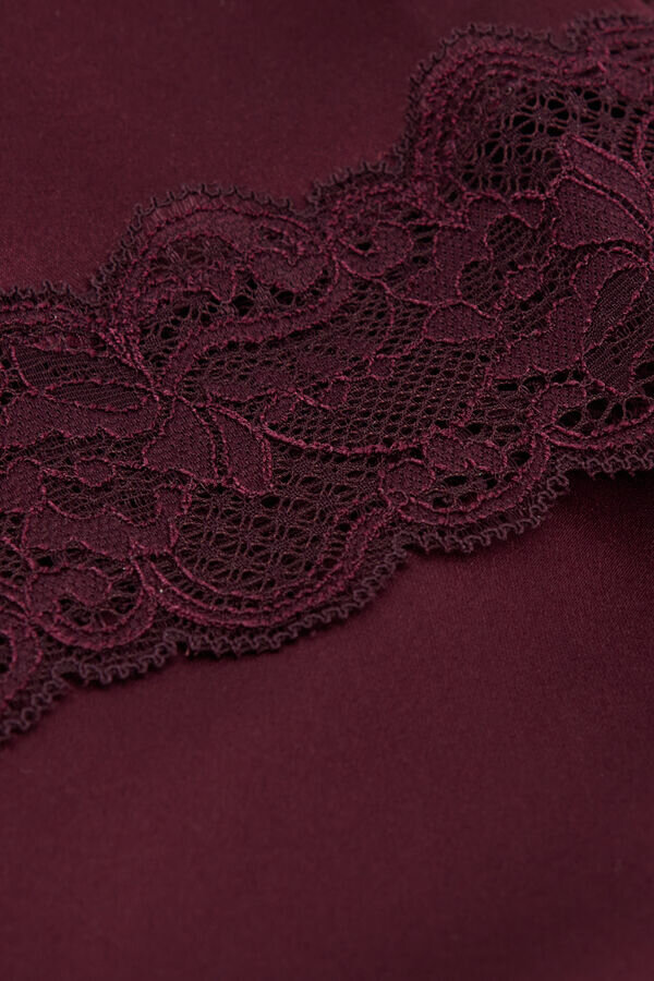 Seidenshorts mit Spitzenbesatz Seidenshorts mit Spitzenbesatz