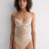 Seidige Blumen Demilune-Bodysuit