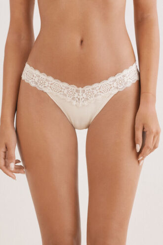 Spitze und Baumwolle im Stil der 80er Jahre Brazilian