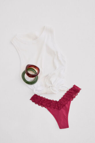 Spitze und Mikrofaser 80S Style Brazilian Spitze und Mikrofaser 80S Style Brazilian