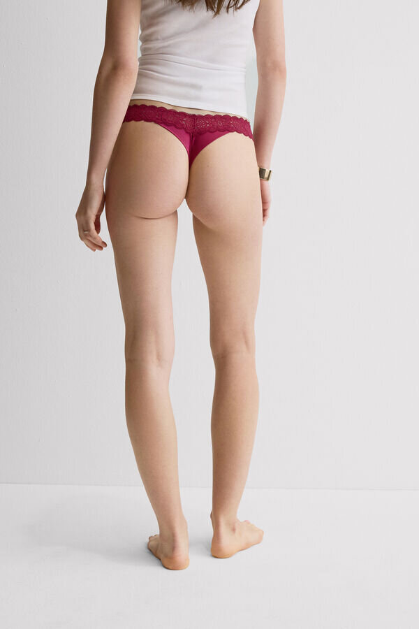 Spitze und Mikrofaser 80S Style Brazilian Spitze und Mikrofaser 80S Style Brazilian