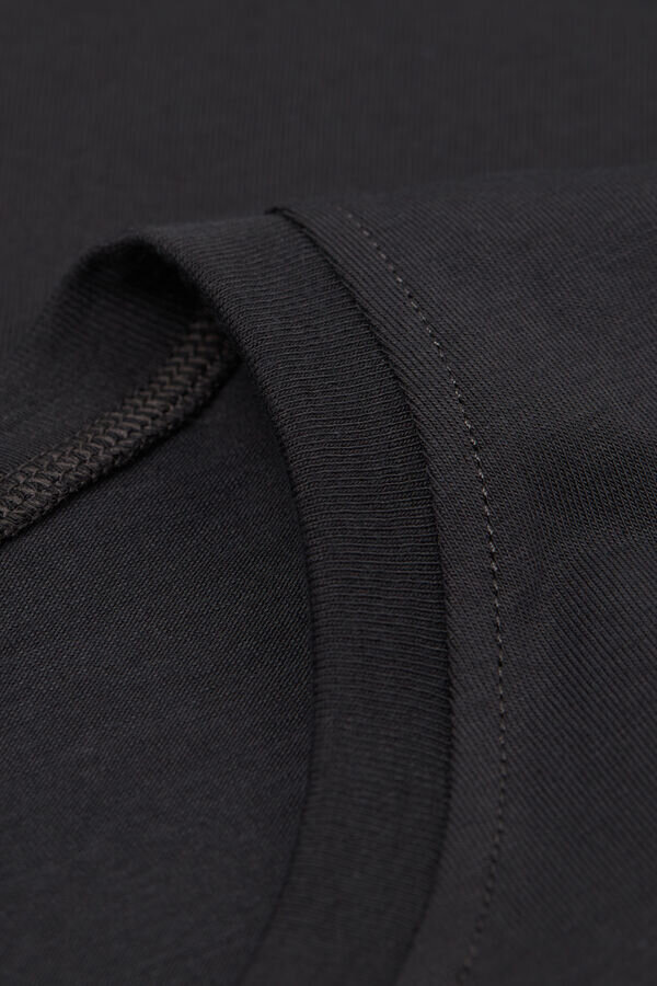 Stretch-T-Shirt aus hochwertiger Baumwolle Stretch-T-Shirt aus hochwertiger Baumwolle