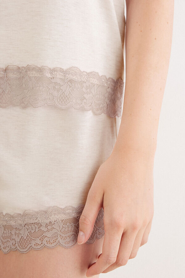 Tank-Top mit Spitzenbesatz Kurzer Pyjama aus Modal Tank-Top mit Spitzenbesatz Kurzer Pyjama aus Modal